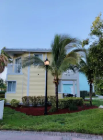 Rent a 2 bed / 2 bath Villa in Alice Town, North Bimini (INCLUDES 50' dock slip) のホテル