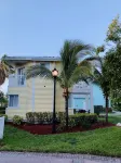Rent a 2 bed / 2 bath Villa in Alice Town, North Bimini (INCLUDES 50' dock slip)