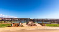 Pool Open year round - Luxury Townhome, great location near Snow canyon, Tuacahn