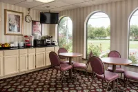 Econo Lodge Chesapeake Route 13 and I-464 Hotels in Chesapeake