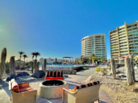 7th Floor 2-Bedroom Beachfront Condo – Your Luxury Puerto Peñasco Getaway! Hotels in Rocky Point