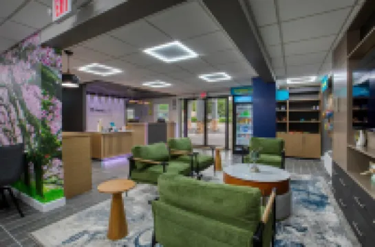 Clarion Pointe Decatur Downtown