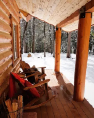 Cozy Log Cabin on 3 Acres Near Lassen Volcanic National Park