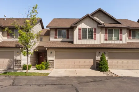 Willow Park House on Fairway Ln