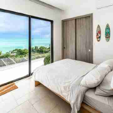 Modern Beachfront 5bed - 5bath with 2 pools and incredible view!!! Rooms