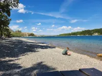 Cozy Castle Cottage on the doorstep of Waterton National Park & Castle Mountain. Hotels in Pincher Creek
