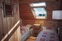 4 lovely apartments on beautiful place in mountains in tourist´s and ski area Отели в г. 