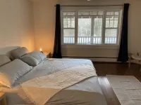 Charming 2-bedroom Cape Cod style Inn  in Musquodoboit Harbour with WiFi, AC Hotels in Musquodoboit Harbour