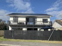 Seaviews, mountain views and sunsets