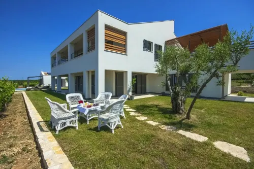 Luxurious oasis, surrounded by olive groves, heated pool Hotels in Općina Svetvinčenat