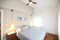 Apartment with view over the marina - 5 minutes from the old town のホテル