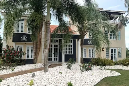 Family friendly 3500ft² villa w/Private Pool, BBQ, 100mbp, near Boqueron & Buye