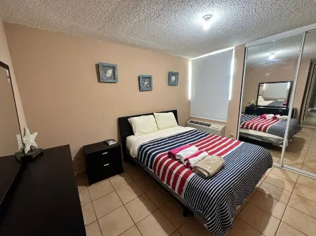 Costa del Mar 301A, a true beach getaway, WiFi, A/C, impressive views