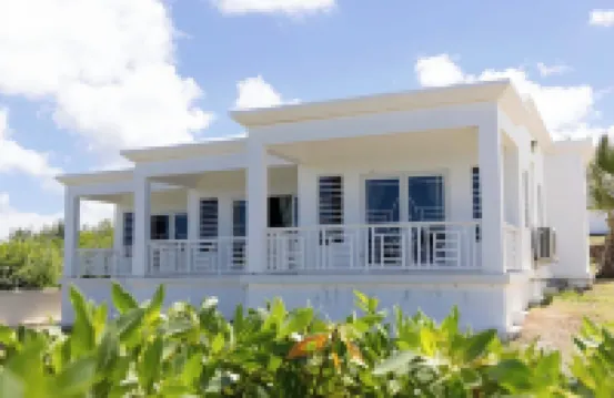 Zen is Private, Tranquil,  and Perfectly Located near Shoal Bay Beach!