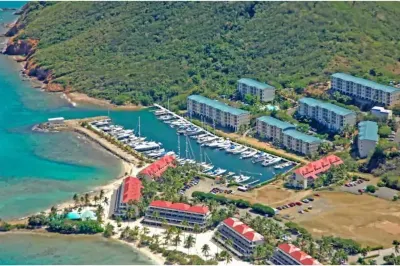 Stylish Beach Condo located on Sapphire Beach