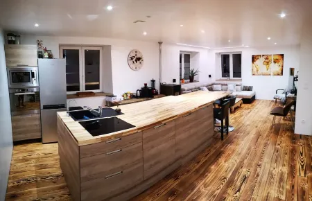 MONTAGNE-LAC & SPA (private jacuzziNEW)