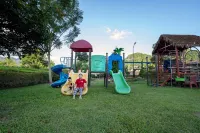 Moc Chau Eco Garden Hotels in Mộc Châu District
