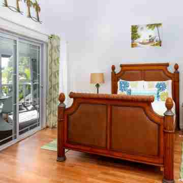 Barefoot Luxury – Silver Palms Cottage # 1, Beachfront with Pool on Long Bay Rooms