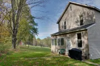 Cozy & Peaceful 3Br Retreat – Porch, Creek Sounds & Wildlife Views