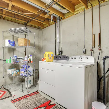 Near Medical Corridor: 'whimsy Wisconsin' Duplex