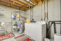 Near Medical Corridor: 'whimsy Wisconsin' Duplex - 2-نجوم