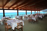 Villaggio Camping la Scogliera Hotels in Ricadi