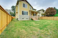 4 Mi to Dtwn: Modern Tacoma Home w/ Spacious Yard - Homestays