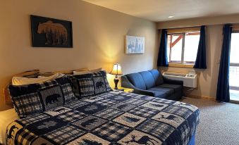 Methow River Lodge