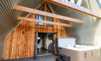 Valley View Hideaway