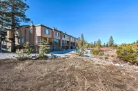 Lovely Kirkwood Condo - Walk to Ski Lift and Village - Parkplatz