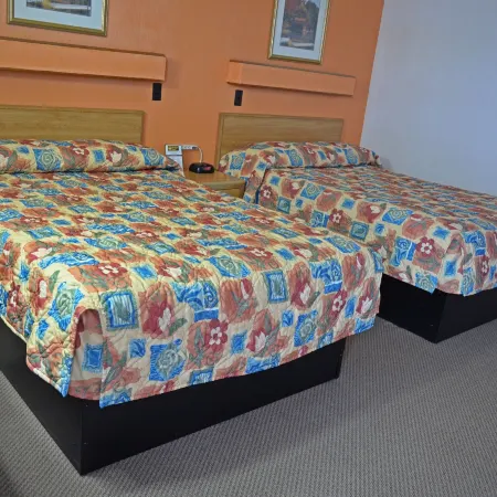 Budget Host Inn Iron Mountain