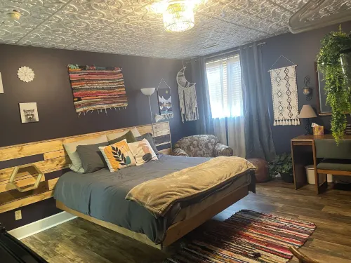 Monroe Street Suites Hotels in Pittsfield