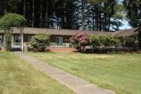 Park Motel and Cabins