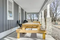 Dock & Panoramic Bay Views: Oconto Retreat! - WiFi