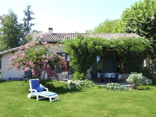 Domaine Maison Dodo Hotels in Monestier