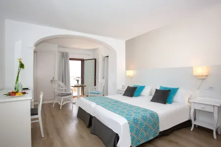 Hotel Marina Отели в г. Сольер