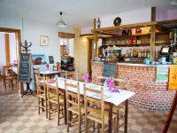 Logis Hotel Restaurant le Relais Fleuri Hotels in Etreaupont