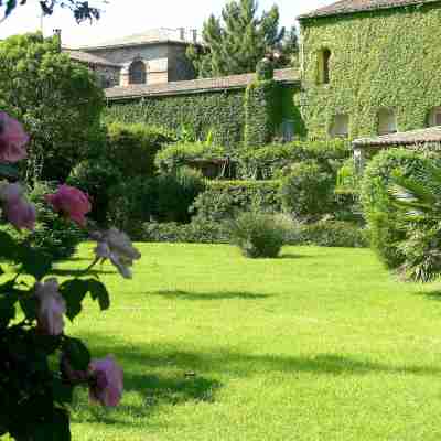 Logis Hôtel les Norias Hotel Exterior
