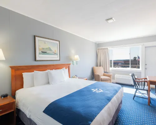 Fisherman's Wharf Inn Hotels in Lincoln County
