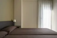 Residencia Universitaria Resa Damia Bonet Hotel a Port Saplaya