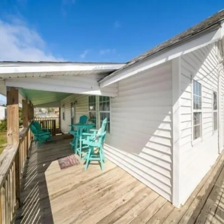 Beach Cabin - Perfect for Your Family Getaway! Pet Friendly! 2 Bedroom Cottage by RedAwning