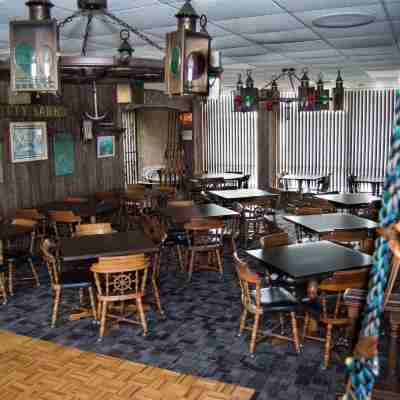 Windjammer Motor Inn Dining/Meeting Rooms