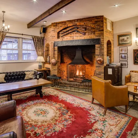 Fox & Hounds Country Hotel