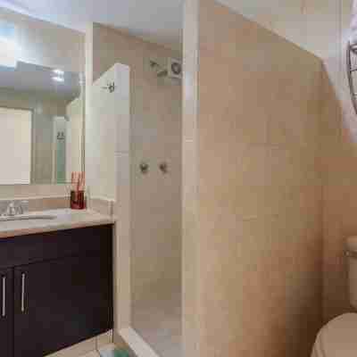 Condo Dora by Trvl2HM Rooms