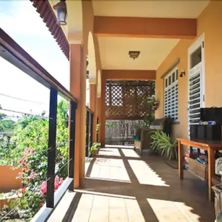 Villa Coral Guesthouse