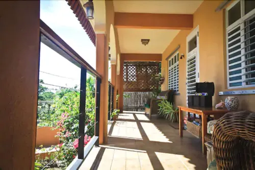 Villa Coral Guesthouse - Bãi đậu xe