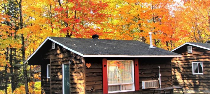Glenview Cottages Hotels in Algoma District