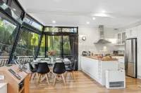 Renmark River Villas and Boats & Bedzzz - piscine