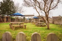 The George Inn Wedmore Hotels near Jacob's Ladder