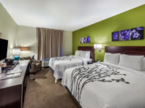 สลีป อินน์แอนด์สวีทส์ ฟอร์ตเวิร์ธ-ฟอสซิลครีก โรงแรมในฟอร์ตเวิร์ธ